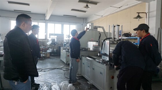 鋁型材切鋁機(jī) 鋁型材切鋁機(jī)